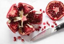 how to eat pomegranate